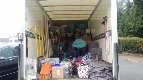 Professional lorry from Grab Lorry Hire on the roads of Richmond Upon Thames